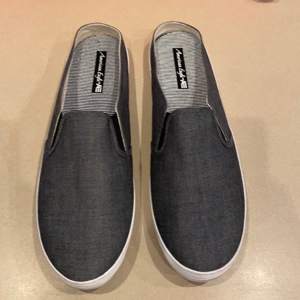 Men’s American Eagle slide on shoes, Size 11 W